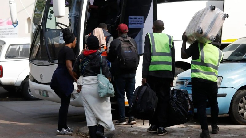 South Africa Deports Nearly 3,000 Foreigners in One Week Amid Anti-Immigrant Violence