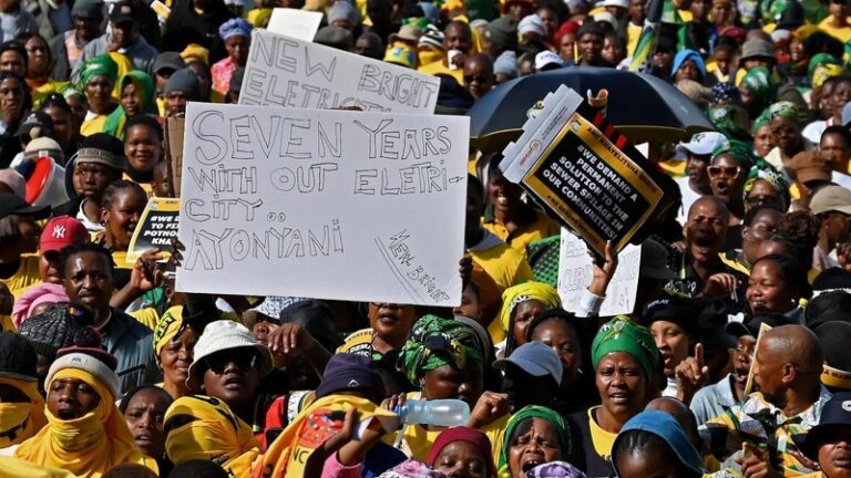 Khayelitsha Residents Take to the Streets as Parliament Debates Service Delivery Crisis